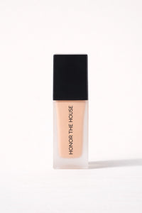 Daydream vegan liquid foundation in its original packaging by Honor The House