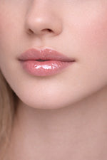 Honor The House Caribbean Sun SPF 30 French Vanilla on blonde model.