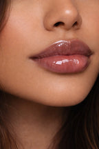 Honor The House Caribbean Sun SPF 30 Lip Balm Sweet Strawberry on Latina lips.